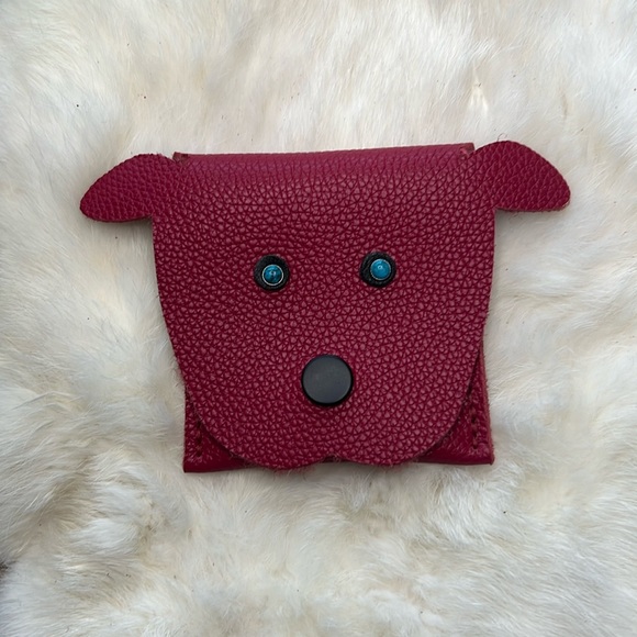 Handmade Leather puppy wallet - Picture 2 of 5